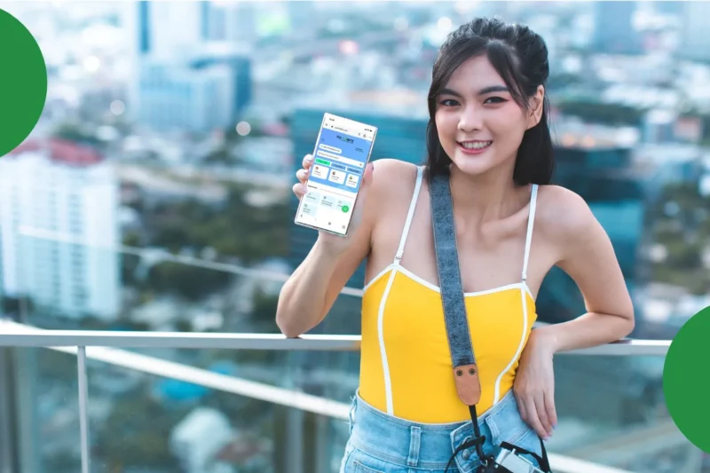 Commbitz vs Holafly: The Ultimate eSIM Showdown for Smart International Travelers